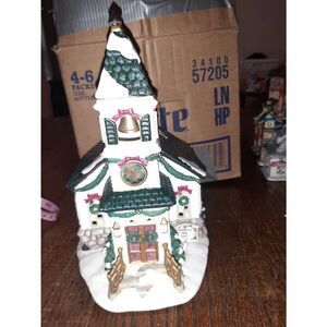 Vintage 2001 Hersheys Holiday Village Church Light Up Christmas Holiday Building